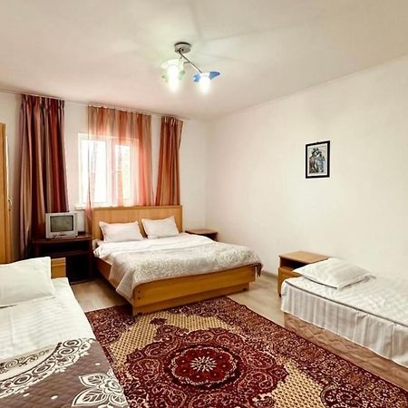 Hotel Chilling House Cholpon-Ata Esterno foto
